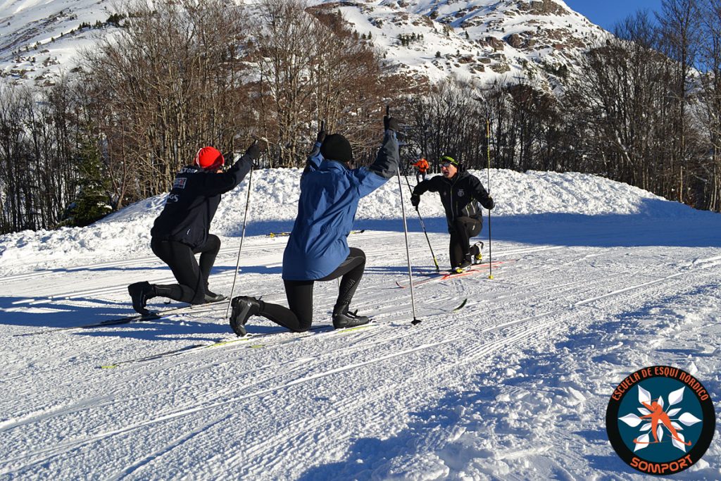 Clases particulares de esquí de fondo: clásico y patinador con la Escuela de Esquí Nórdico Somport