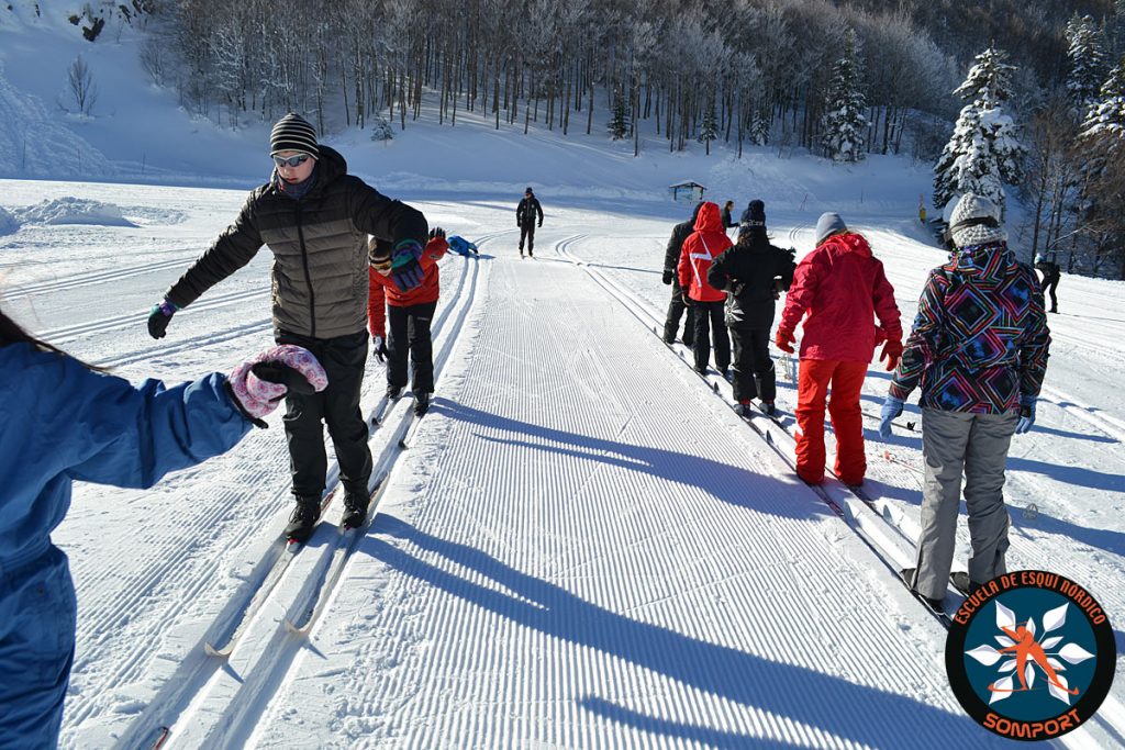 Clases particulares de esquí de fondo: clásico y patinador con la Escuela de Esquí Nórdico Somport