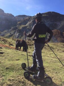 Ven a descubrir el Cross Skating o Roller todoterreno, en Somport y Candanchú Escuela de Esquí nórdico Somport Pirineos