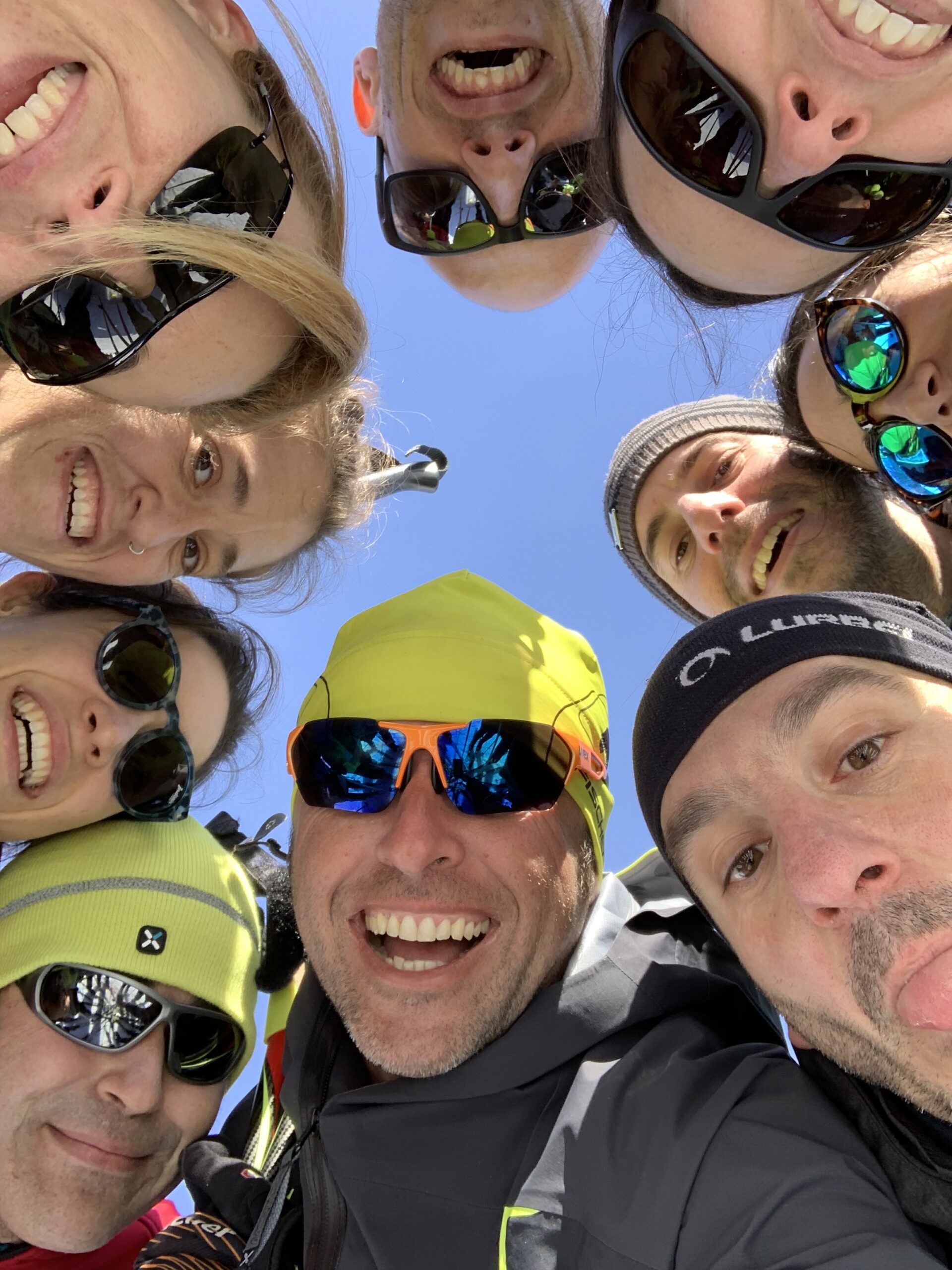 SKI 4 curso de 2 ó 4 días consecutivos dirigido a grupos reducidos que quieran iniciar o perfeccionar su nivel de esquí a un precio económico.
