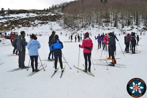 Cursos grupos SKI-4 Disfruta de un curso de 2 ó 4 días consecutivos dirigido a grupos reducidos que quieran iniciar o perfeccionar su nivel de esquí a un precio económico.